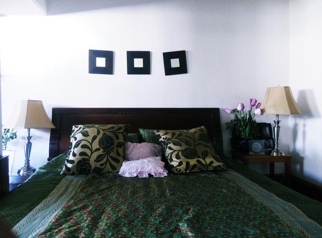 Srīnagar Jeelani Guest House المظهر الخارجي الصورة